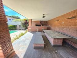 Casa para Venda em São José dos Campos - 4